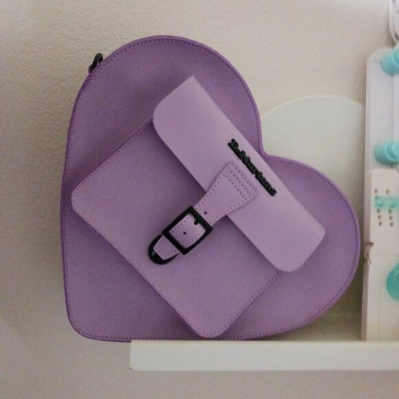 Rare NWT Dr. Marten's Convertible Leather Heart Backpack in Lilac Kiev - Picture 10 of 12